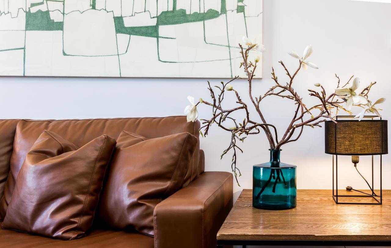 Suites Pamplona Plaza Esterno foto