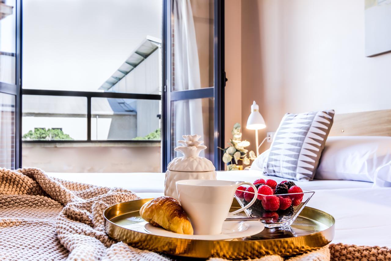 Suites Pamplona Plaza Esterno foto